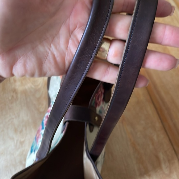 ELLIVA Boston Tote - Picture 9 of 14